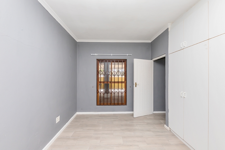 2 Bedroom Property for Sale in Claremont Western Cape